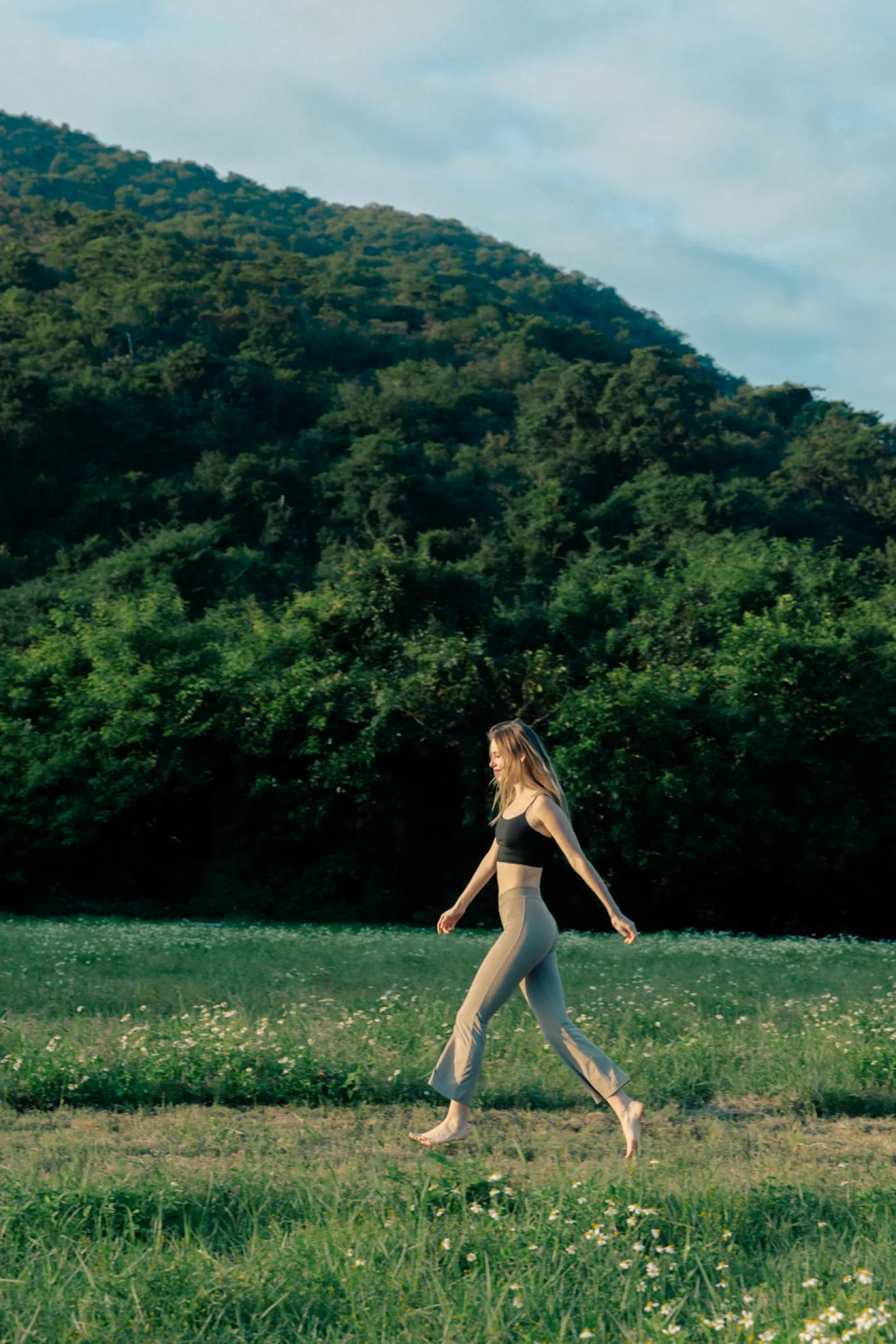 FRAME Flare Pants - Taupe